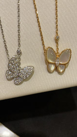 Van Cleef & Arpels Bianco Madre Perla Diamante Florale Collana Farfalla-3733  